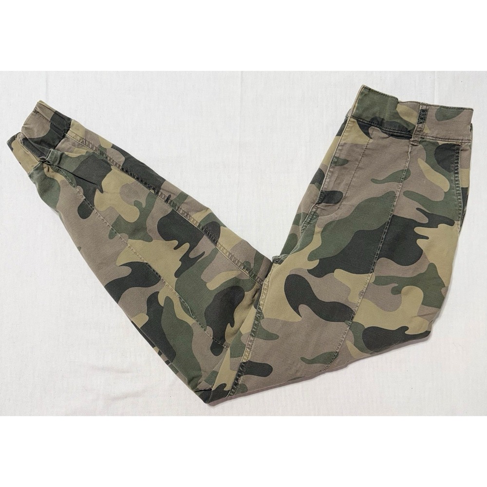 Camo Hollister Women's Cargo pants size Medium, ultra high